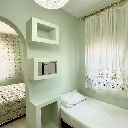 Irina, Kassandra Apartament Nea Poteidaia